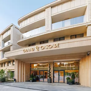 отель Grand Cascade