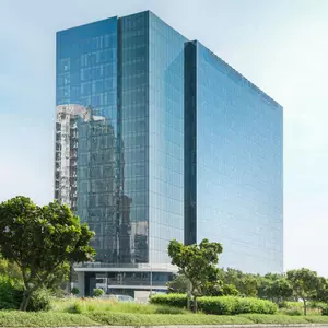 отель Grand Millennium Business Bay
