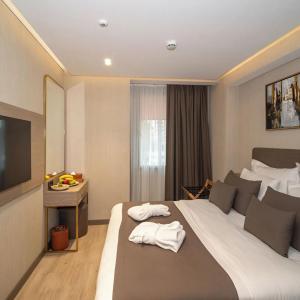 отель Rayelin Hotel Old Town
