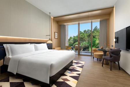 Отель voco Sanya Dadonghai, an IHG Hotel в Дадунхай - Китай