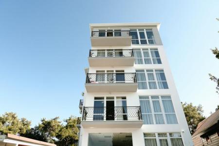 Отель Регина (корпус 1) в Пицунда - Абхазия