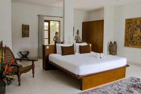 Отель Villa Chocolat в Кута - Индонезия