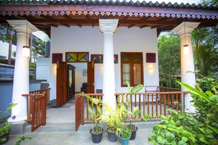 Отель Arcadia Resort в Хиккадува - Шри-Ланка