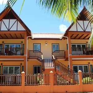 отель Green Blue Beach House