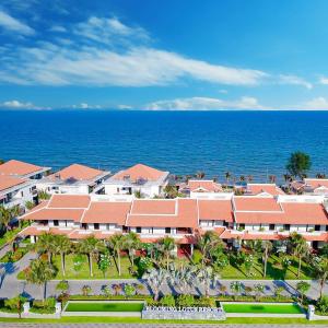 отель Blooming Lotus Resort