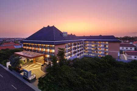 Отель Fairfield by Marriott Bali Kuta Sunset Road в Кута - Индонезия