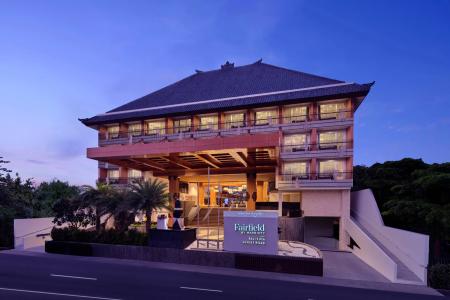 Отель Fairfield by Marriott Bali Kuta Sunset Road в Кута - Индонезия