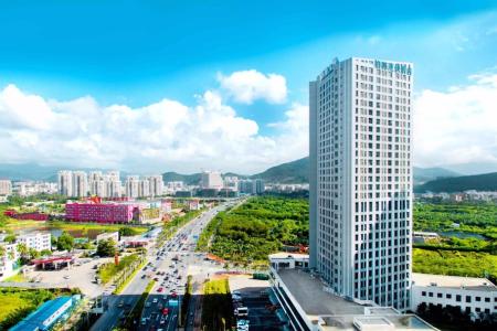 Отель Paxton Vacances Hotels & Resorts Sanya в Санья - Китай