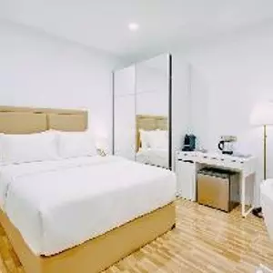 отель Akomadoo Retreat