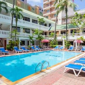 отель The Expat Hotel