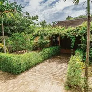 отель Sankofa Village Hill Resort & Spa
