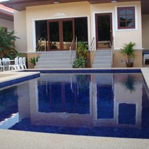 отель Majestic Villas Phuket