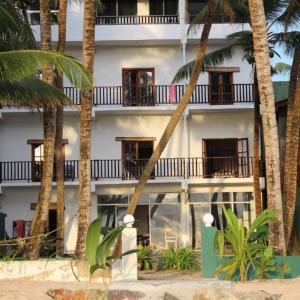 отель Prana Beach Hotel