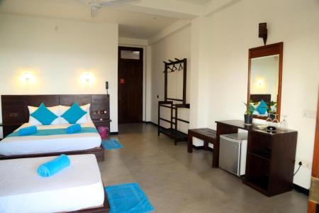 Отель Seafood Restaurant and Motel в Тангалле - Шри-Ланка