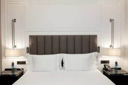 Отель Cosmos Selection Saint-Petersburg Italyanskaya в Санкт-Петербург - Россия