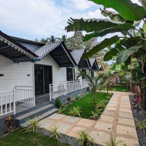 отель White Tree Resort