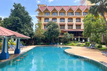 Отель Acron Candolim Regina в Кандолим - Индия