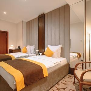 отель Azimut Hotel Moderno Tashkent
