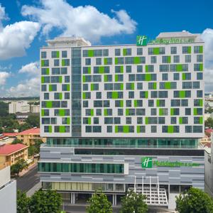 отель Holiday Inn & Suites Saigon Airport, an IHG Hotel