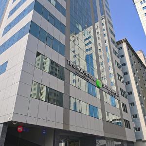 отель TIME Moonstone Hotel Apartments