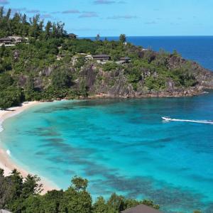 отель Four Seasons Resort Seychelles