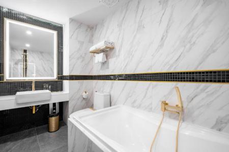 Отель Ratri Hotel Phuket Old Town в Пхукет - Таиланд