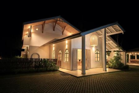 Отель Solara Beach House в Диквелла - Шри-Ланка