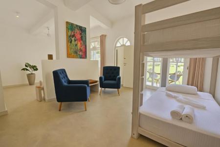 Отель Solara Beach House в Диквелла - Шри-Ланка