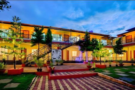 Отель Maya Resort в Анджуна - Индия