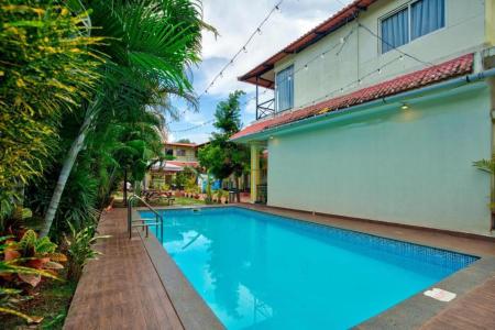 Отель Maya Resort в Анджуна - Индия