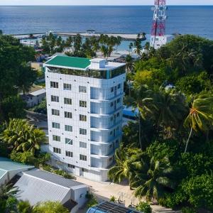 отель Nest by Hawks Hotel Kamadhoo Baa Atoll