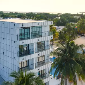 отель Wings by Hawks Hotels Kamadhoo Baa Atoll