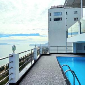 отель Soria Majestic Beachfront Hotel