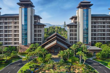 Отель DoubleTree by Hilton Lingshui Hot Spring Hotel в о. Хайнань - Китай