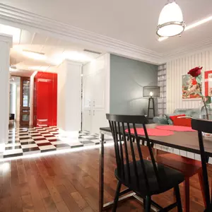 отель Na Prospekte Nezavisimosti 18 Apartments