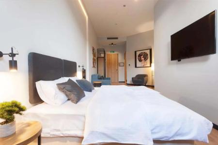 Отель Kombinat Rooms City Center в Нови Сад - Сербия