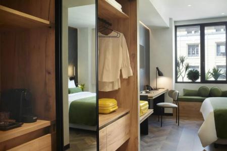 Отель The Port Square Hotel в Пирей - Греция