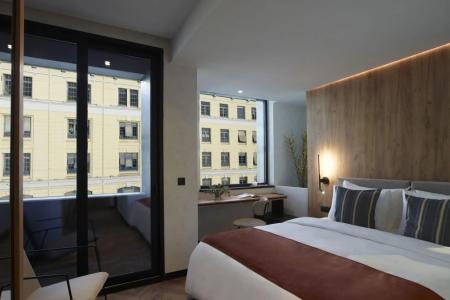 Отель The Port Square Hotel в Пирей - Греция