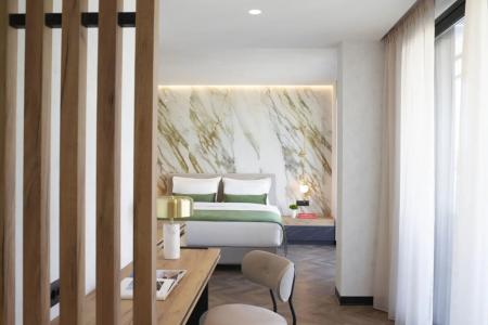 Отель The Port Square Hotel в Пирей - Греция