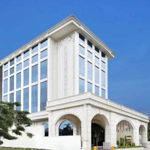 отель Courtyard Bengaluru Hebbal