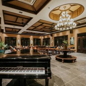 отель Amour Resort Bavi