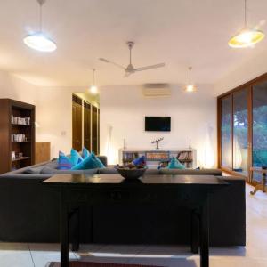 отель Elevated Villa Overlooking Tranquil Koggala Lake