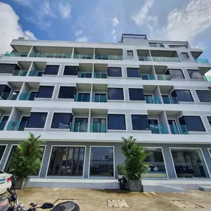 отель Kana Triple L Hotel