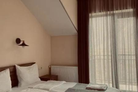 Отель Hotel Gold Kazbegi в Степанцминда (Казбеги) - Грузия
