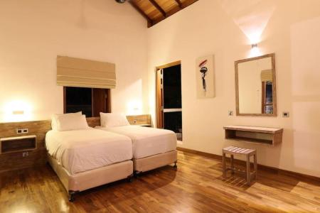 Отель Villa Ananta - 3 Bedroom в Хиккадува - Шри-Ланка
