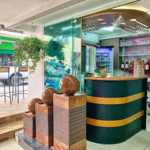 отель Jomtien Beach Hostel