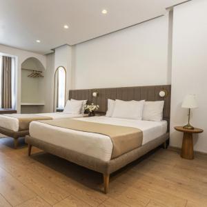 отель Meshk Airport Hotel