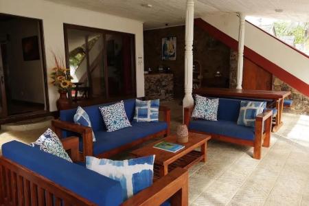 Отель Tropical Beach House, Hikkaduwa в Хиккадува - Шри-Ланка