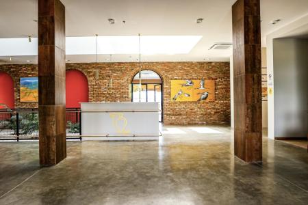 Chateau Artwine Hotel