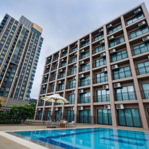 отель Marsi Hotel Bangchak